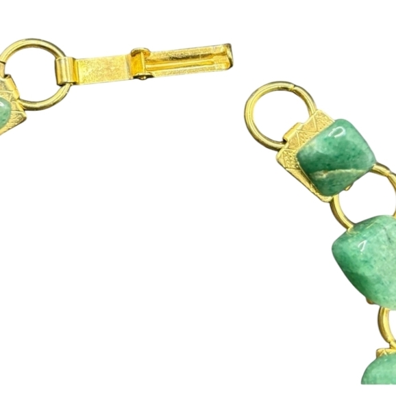 Vtg Japan Gold tone Green Aventurine Chip SemiPrecious Gemstone Link Bracelet - Picture 5 of 7